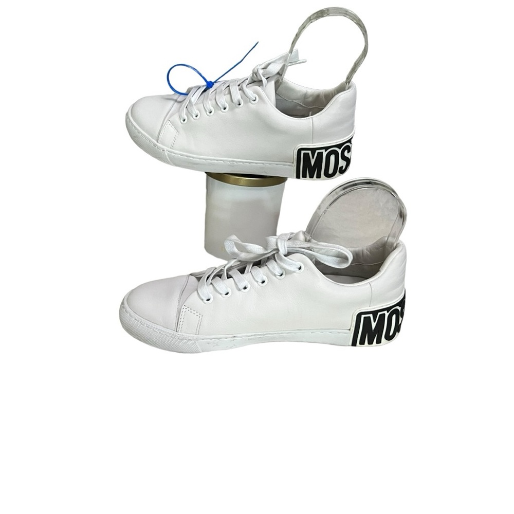 Moschino low top Men sz 40